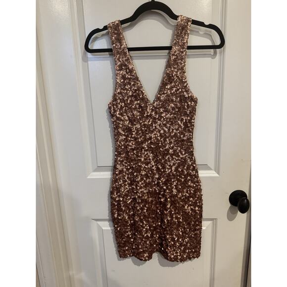Windsor Gold Glitter Stretch Mini Dress Size Small - Picture 2 of 7